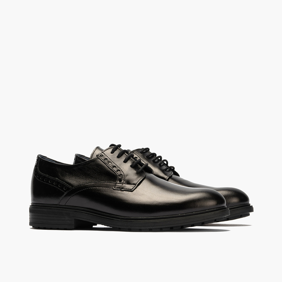 Blucher en Napa hombre con cordones color negro
