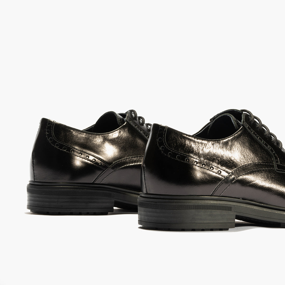 Blucher en Napa hombre con cordones color negro