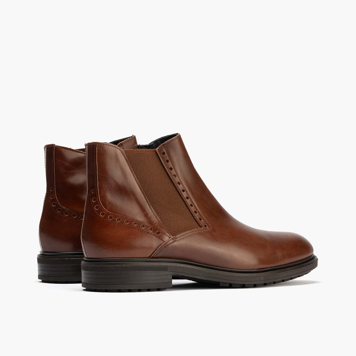 Botin Chelsey hombre con elasticos color cuero