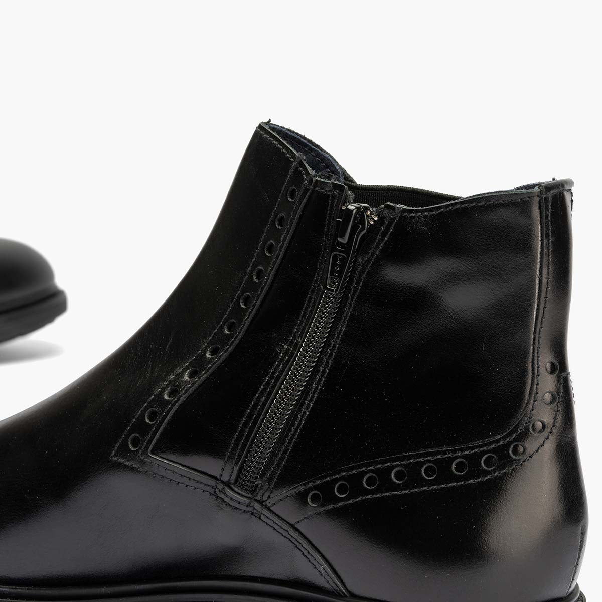 Botin Chelsey hombre con elasticos color negro