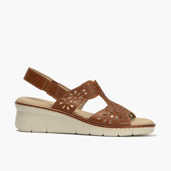 Sandalia con cuña en piel napa Cuero