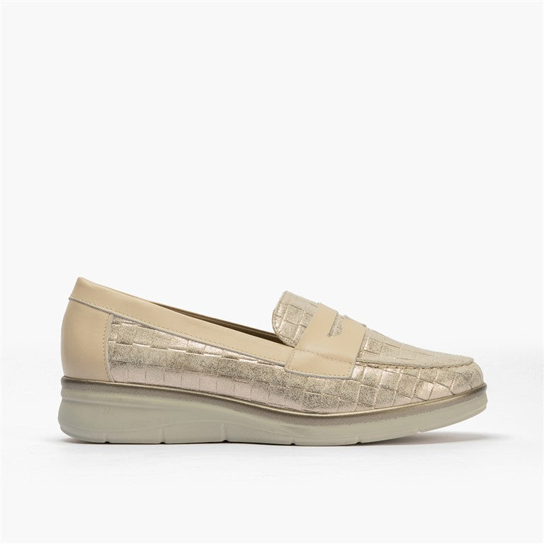 Mocasín plano con antifaz en piel napa fantasía y piel napa Oro