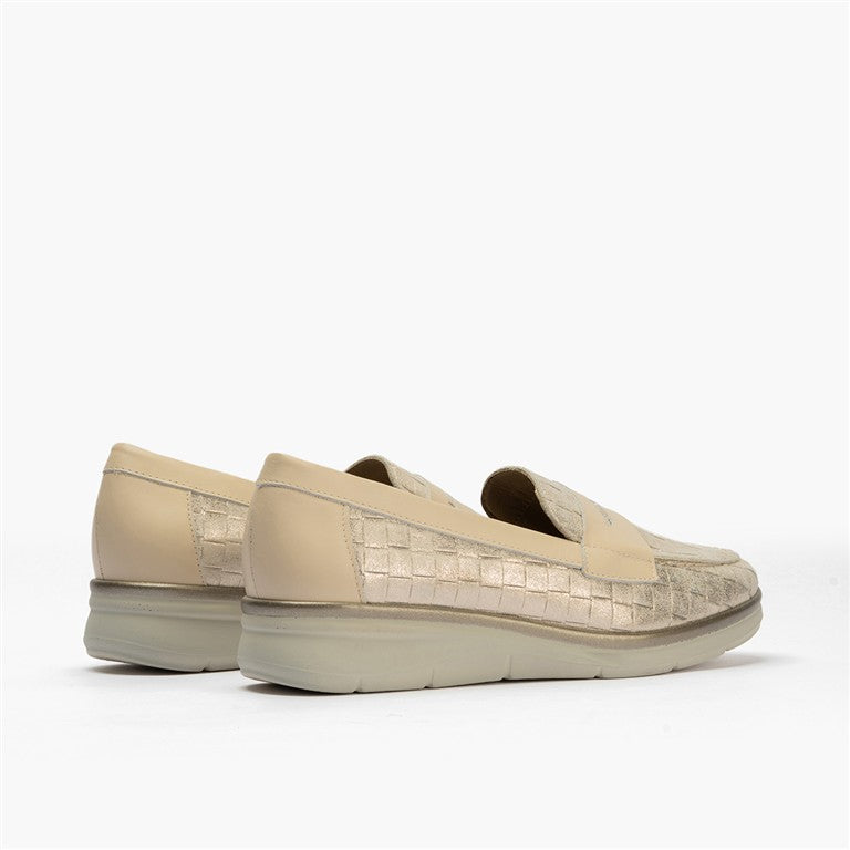 Mocasín plano con antifaz en piel napa fantasía y piel napa Oro