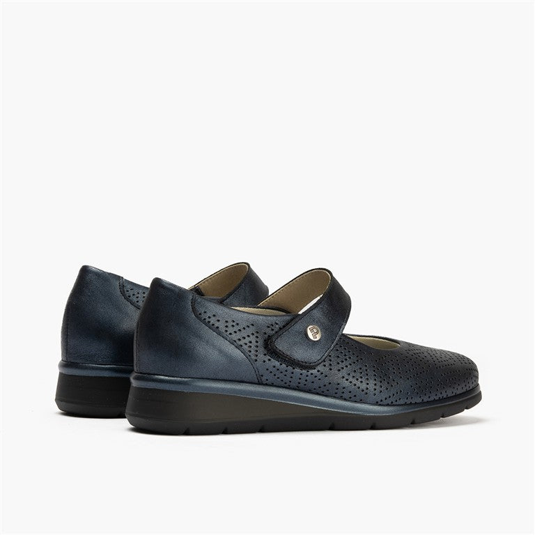 Zapato mercedes plano ancho especial con acabado brillante y suave Marino
