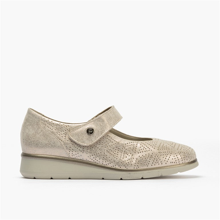 Zapato mercedes plano ancho especial con acabado brillante y suave Oro