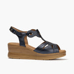 Sandalia con plataforma en laminado brillante Marino