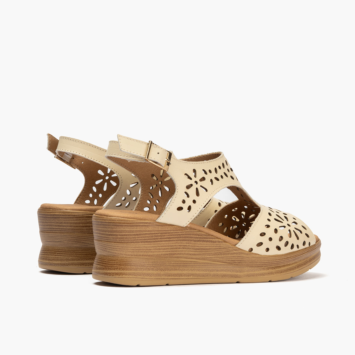 Sandalia con plataforma  en piel napa Crema