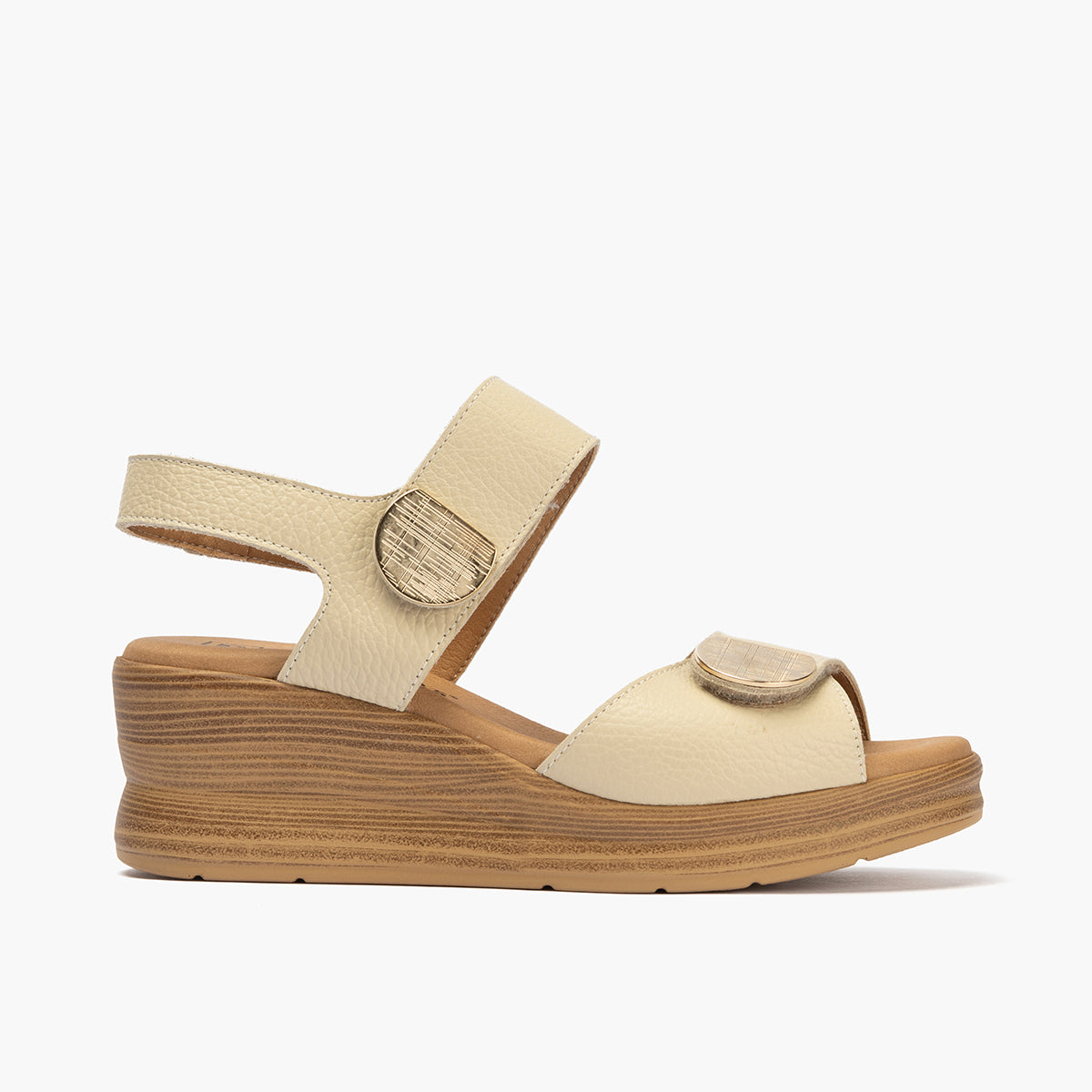 Sandalia con plataforma y velcros en piel napa bombeada Crema
