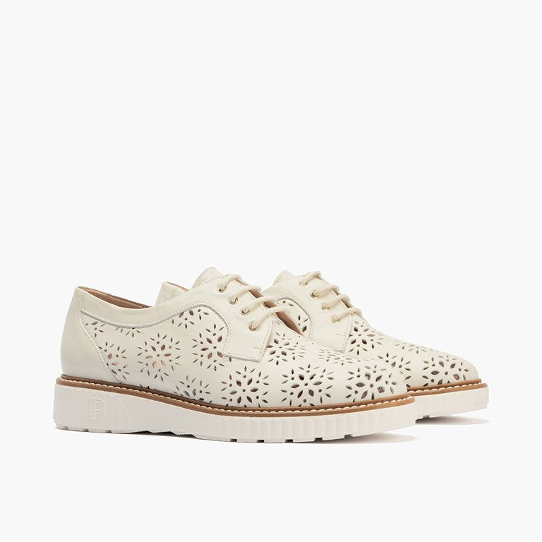 Zapato blucher con cordones, en piel napa perforada Glacial