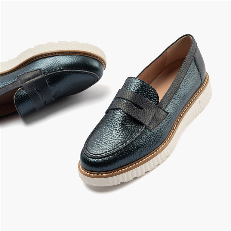Zapato mocasín con antifaz en piel napa bombeada Marino