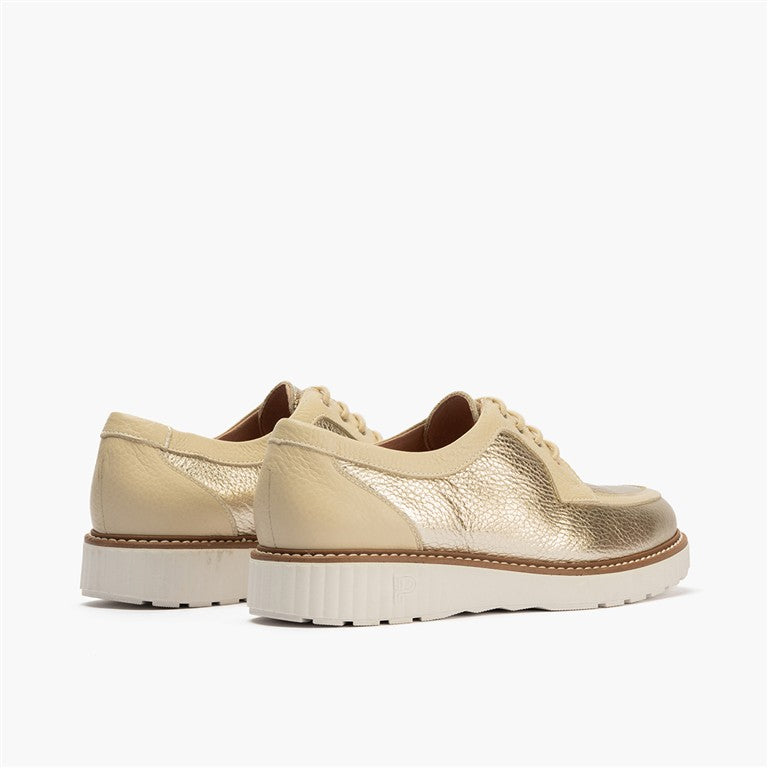 Zapato blucher con cordones y reflejos brillantes Oro