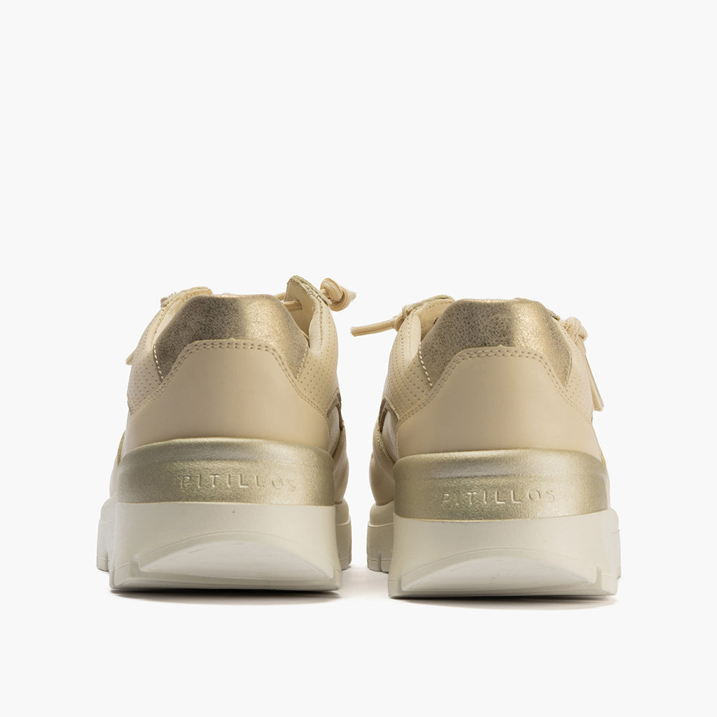 Deportivo plataforma con cordones elásticos Crema