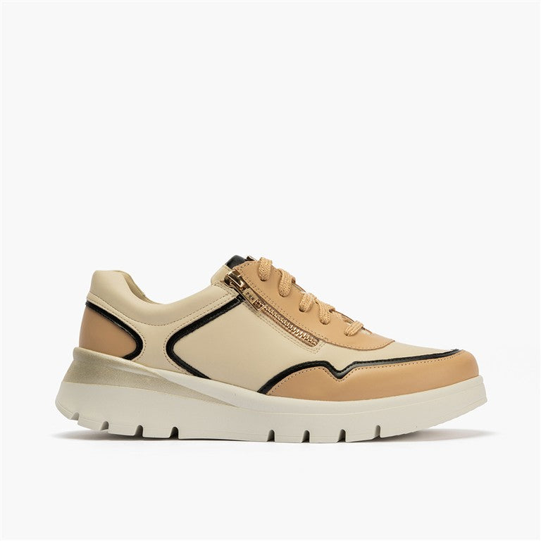 Deportivo plataforma con cremallera Crema