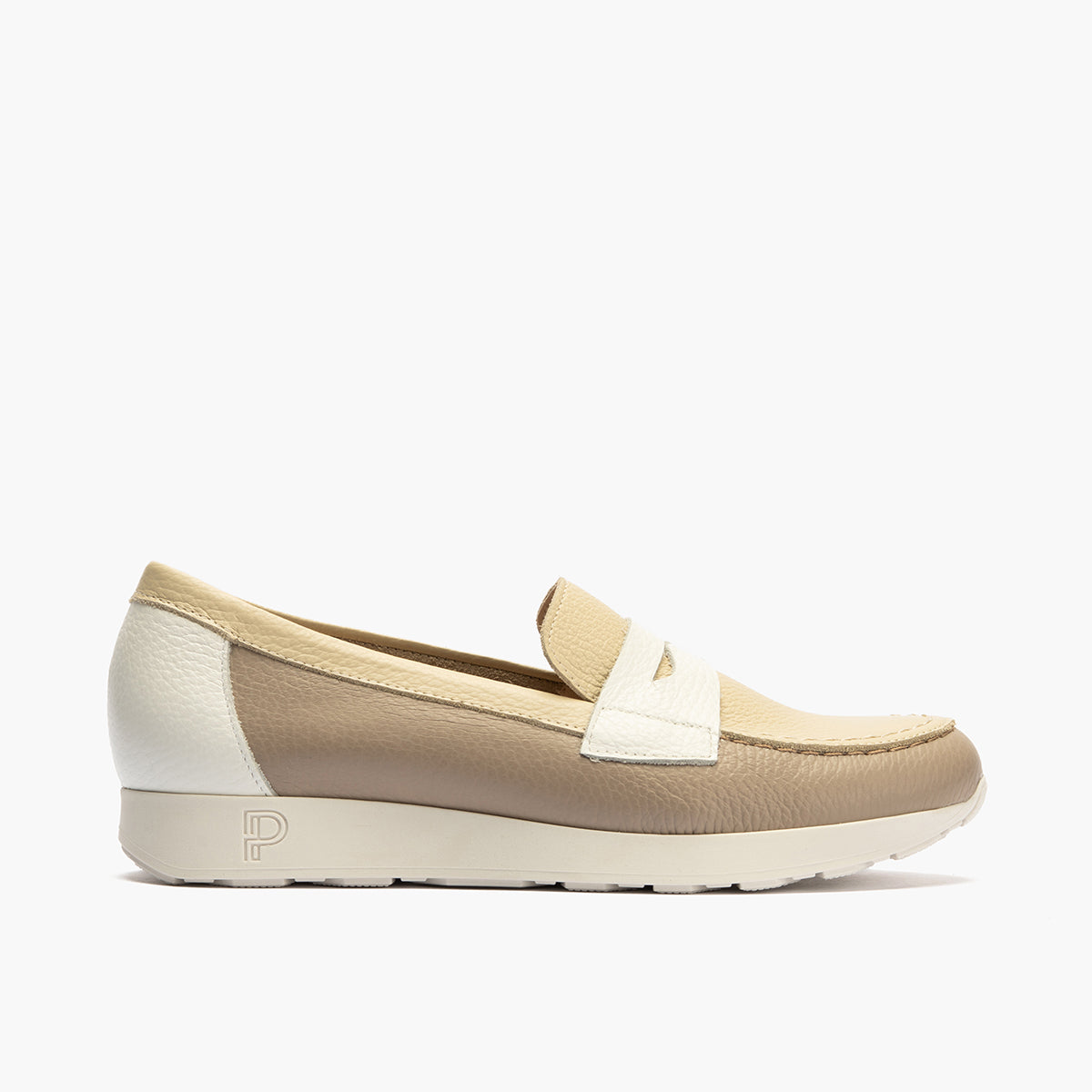 Mocasín estilo deportivo con antifaz en piel Piedra