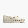 Mocasín plano con adornos, en piel napa y piel perforada Blanco