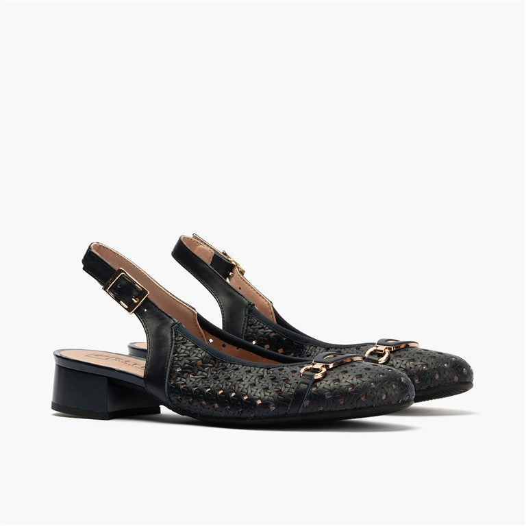 Zapato salón destalonado con adorno y tacón bajo, con punta redonda Marino