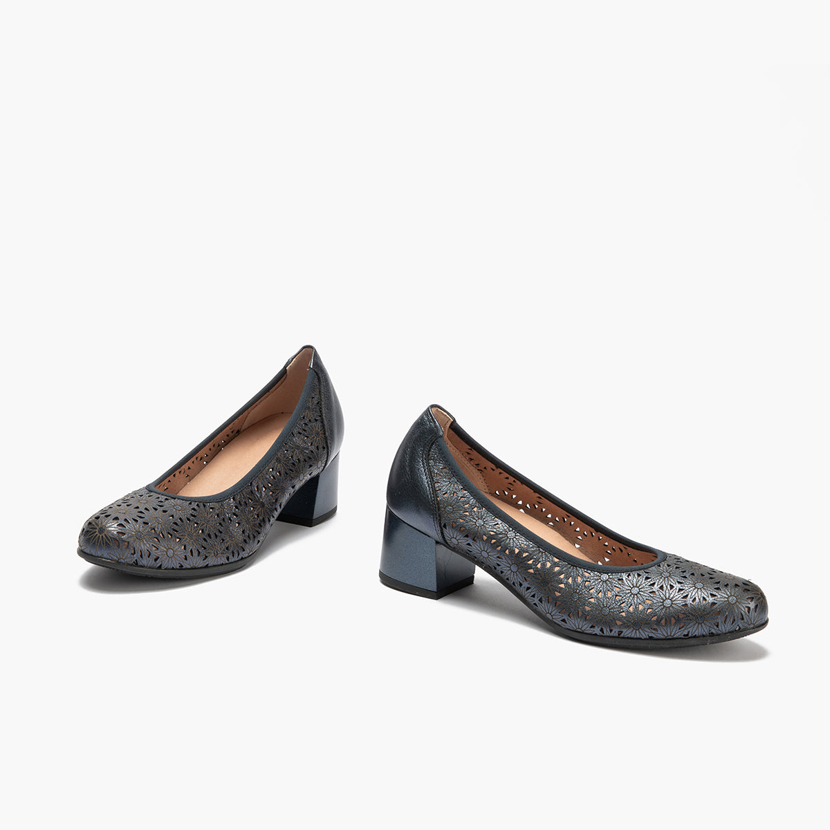 Zapato salón con tacón medio, en piel fantasía perforada Marino