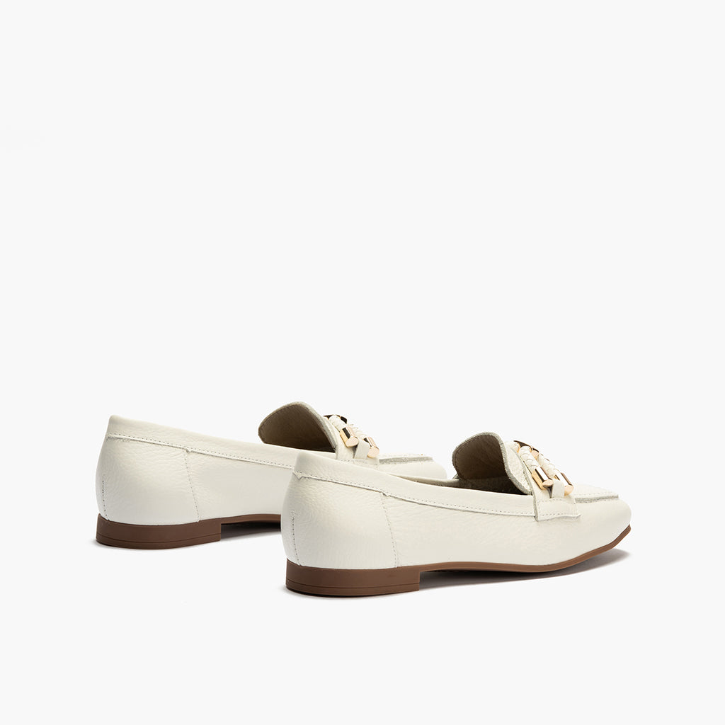Mocasín plano en piel napa bombeada, con adorno Blanco