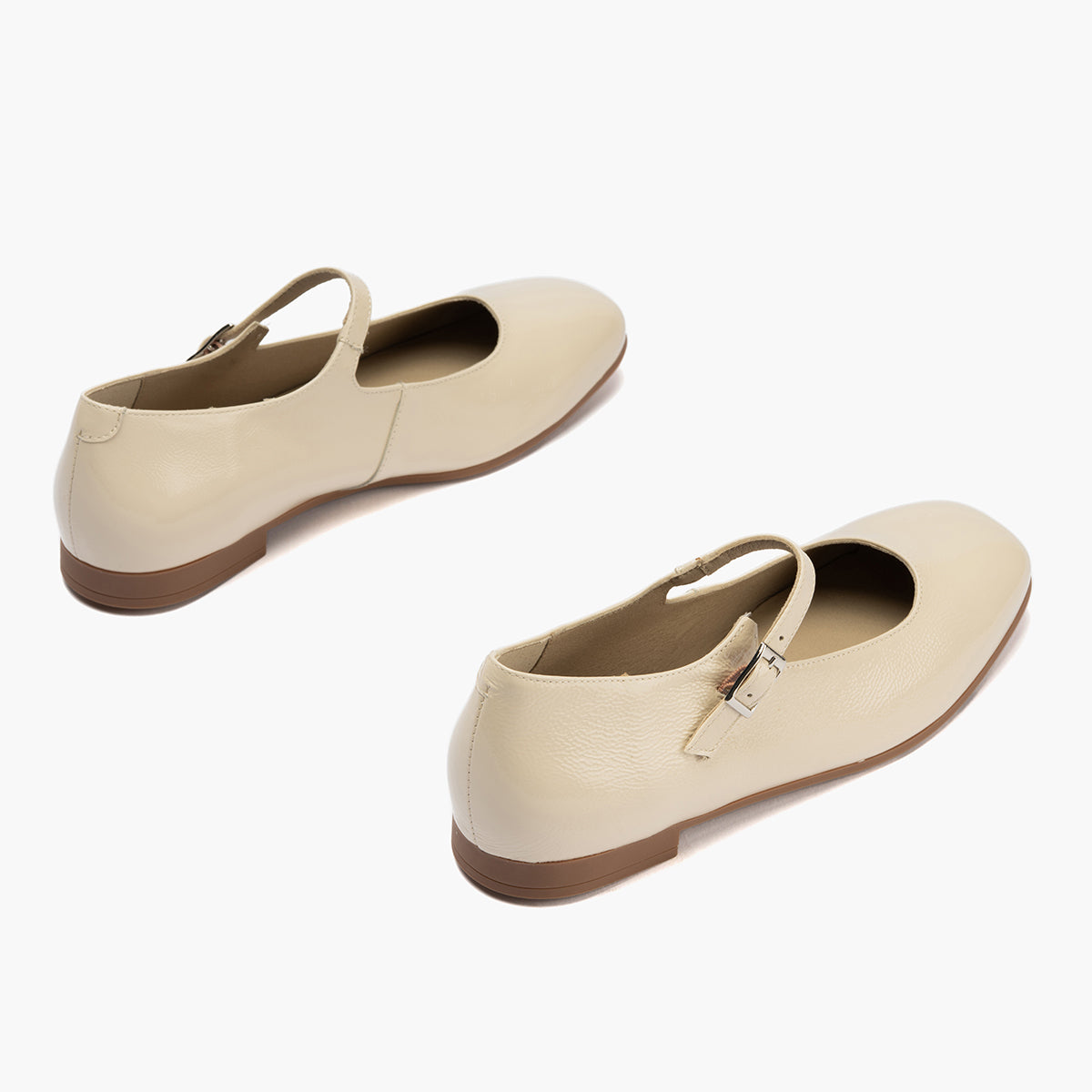 Bailarina plana en piel charol Crema