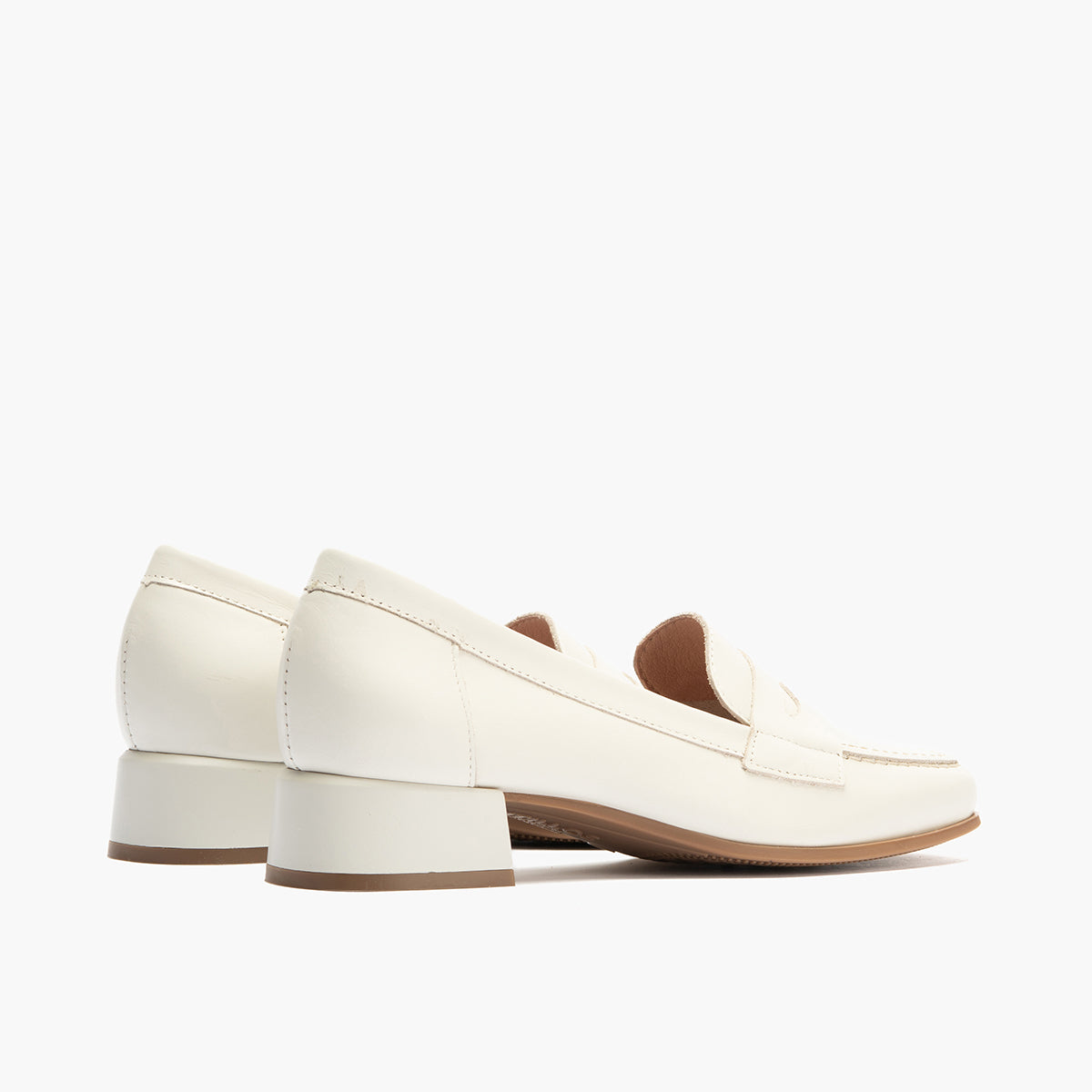 Mocasín con tacón bajo y antifaz, con punta cuadrada Glacial