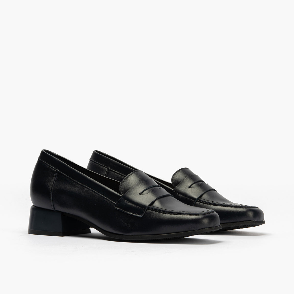 Mocasín con tacón bajo y antifaz, con punta cuadrada Marino