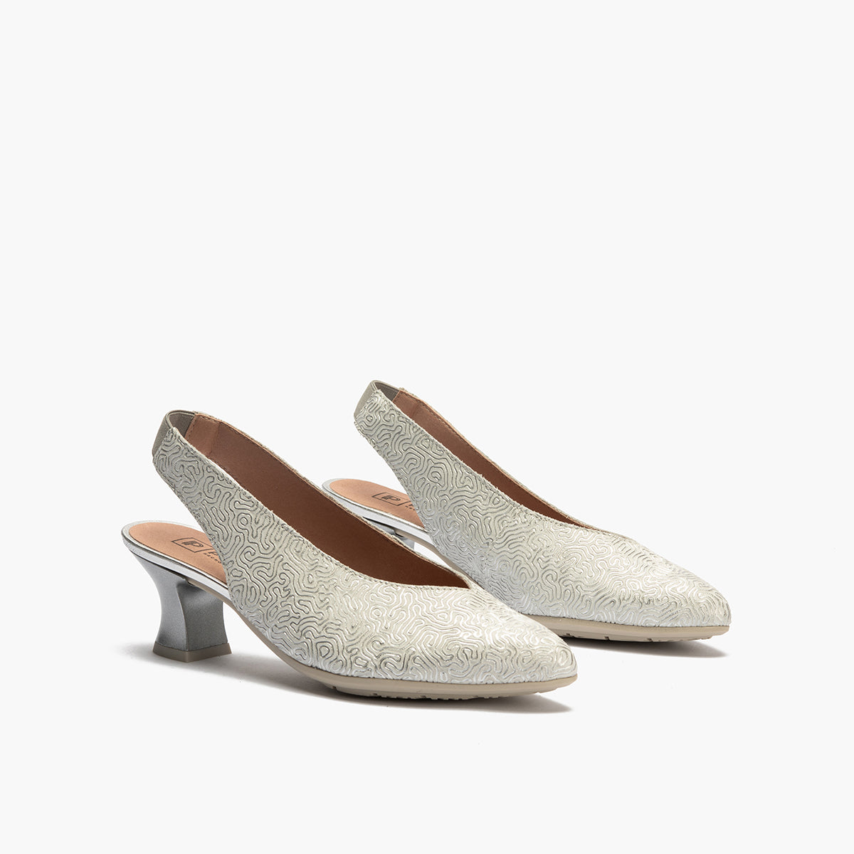 Zapato salón destalonado con tacón medio, en piel fantasía Plata