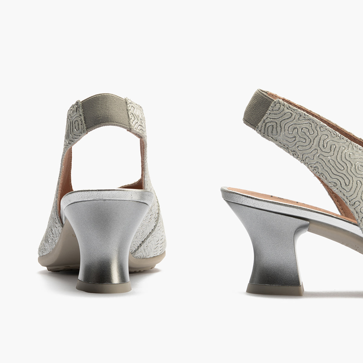Zapato salón destalonado con tacón medio, en piel fantasía Plata