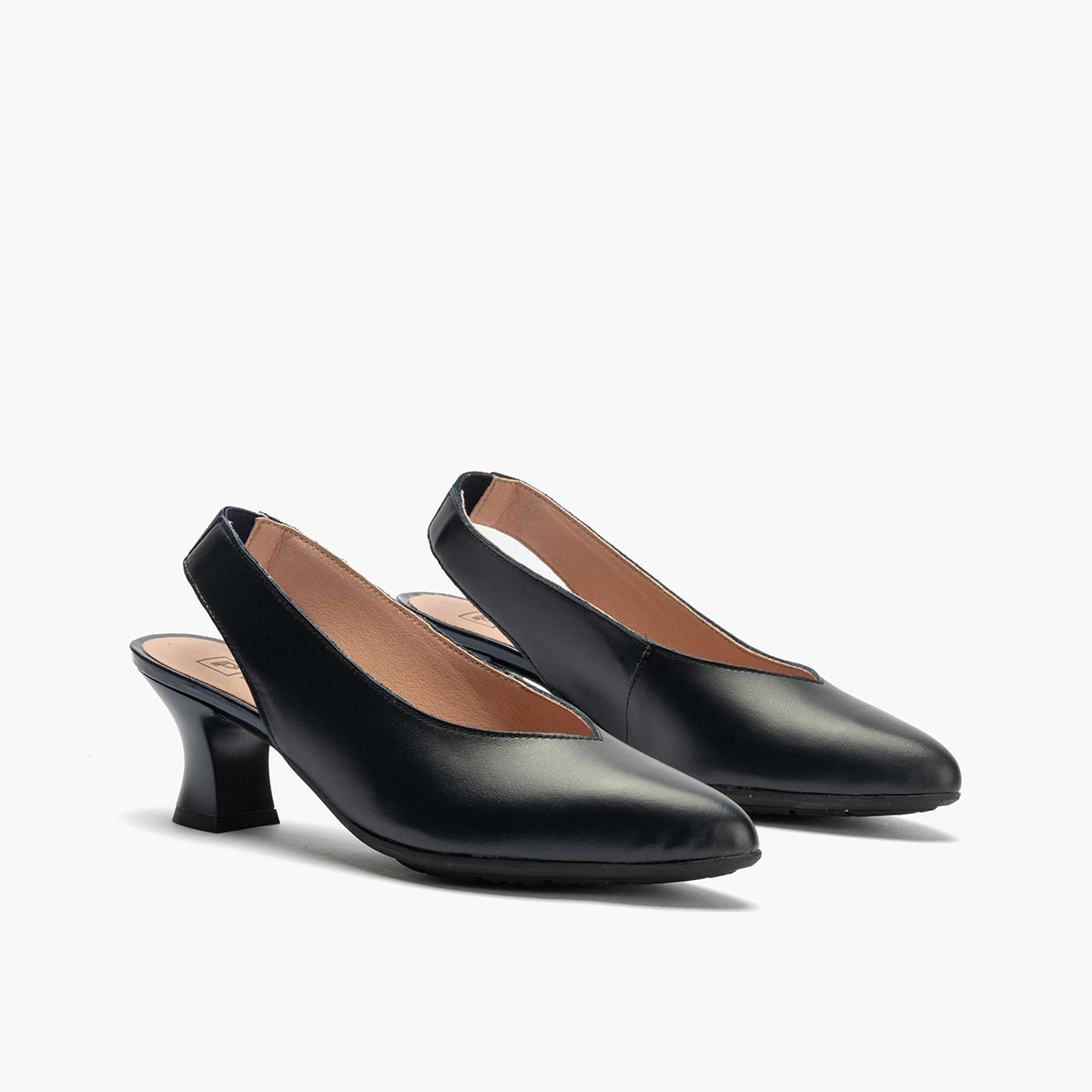 Zapato salón destalonado con tacón medio, en piel napa Marino