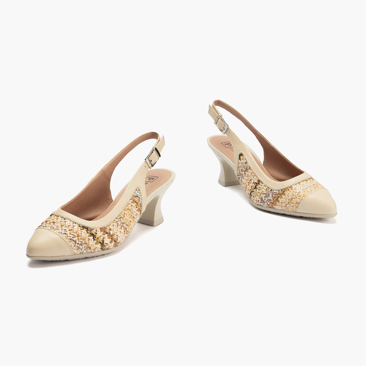 Zapato salón destalonado con tacón medio, en piel napa y rafia Crema