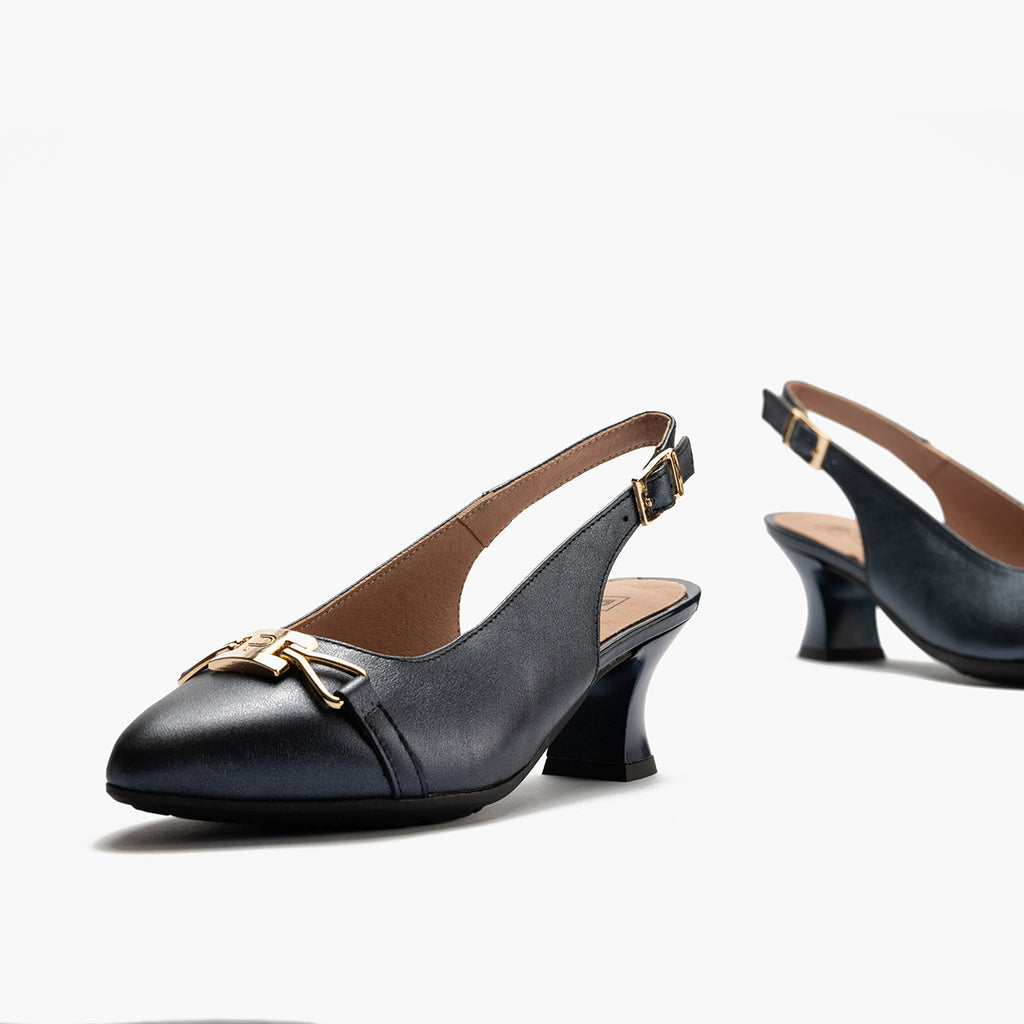 Zapato salón destalonado con tacón medio, con adorno y piel laminada Marino
