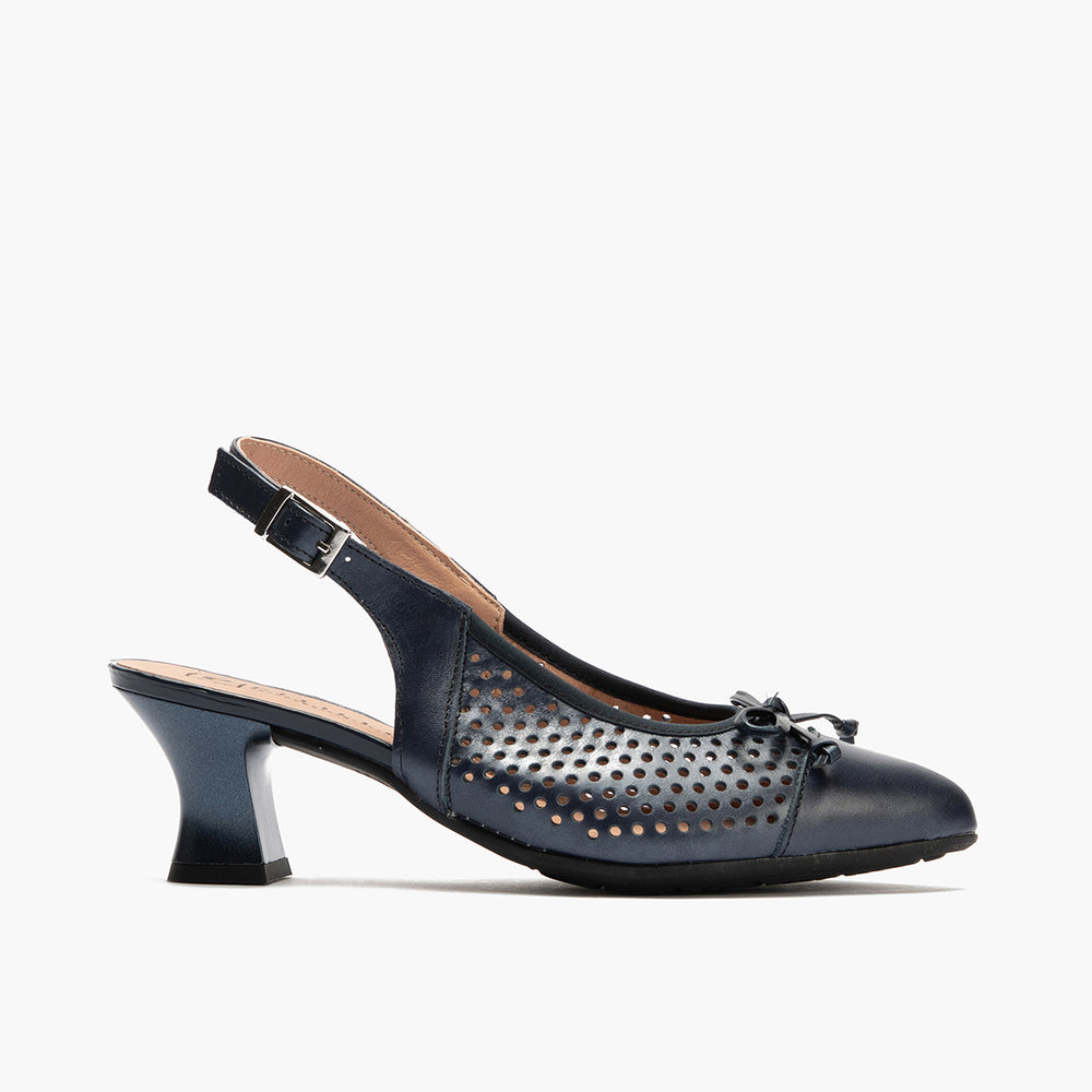 Zapato de salón con tacón medio, punta fina y pulsera Marino