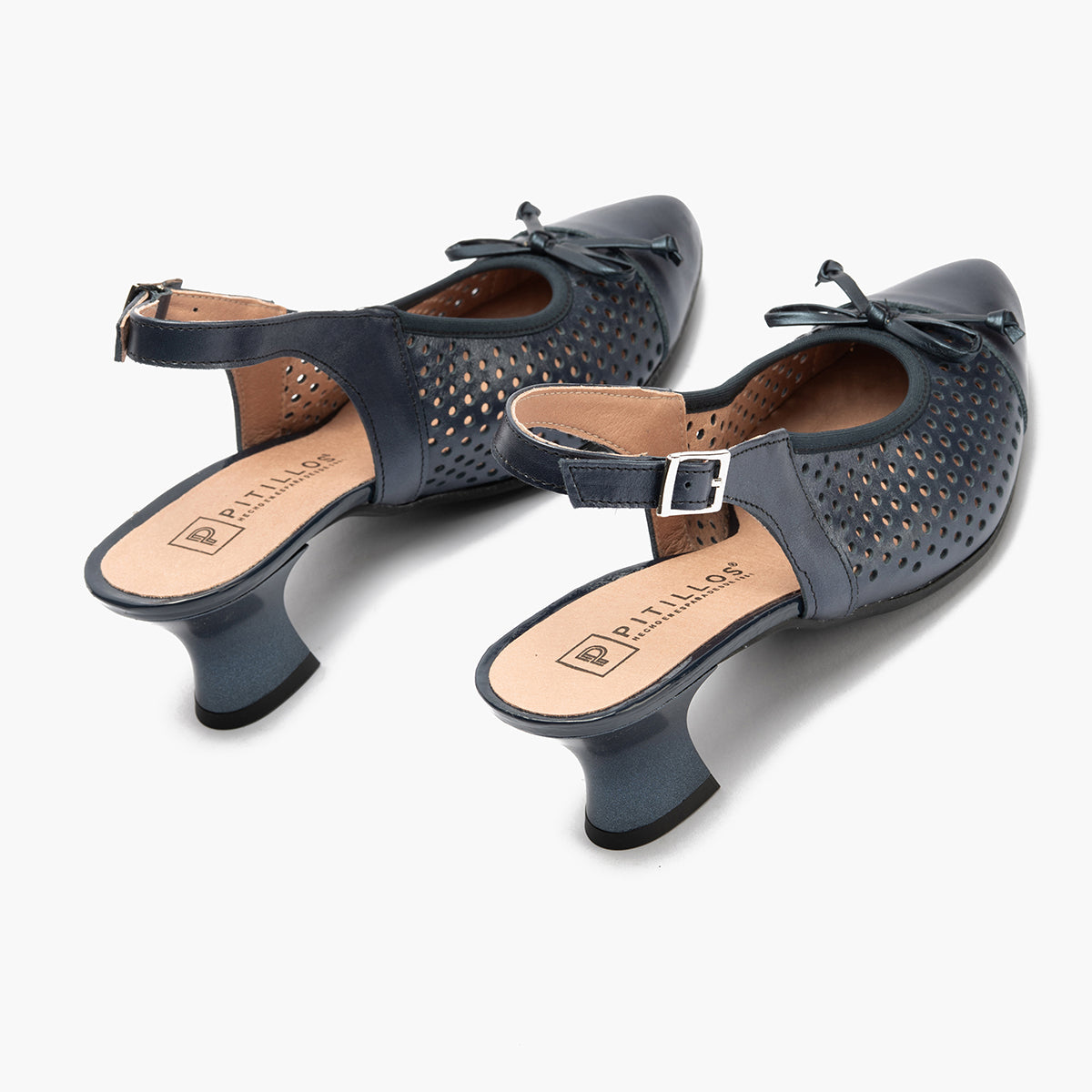 Zapato de salón con tacón medio, punta fina y pulsera Marino