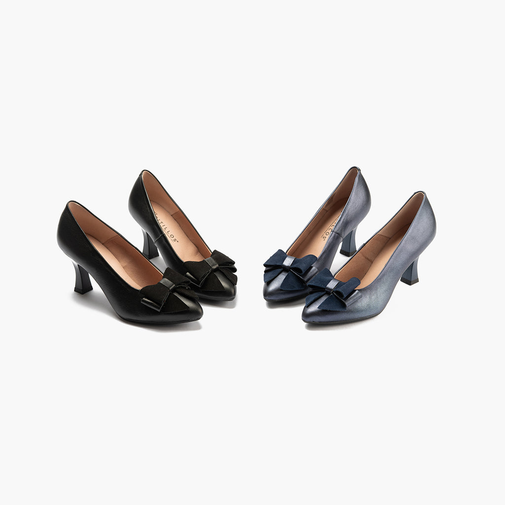 Zapato de salón con tacón alto, punta fina y detalle de lazo Negro