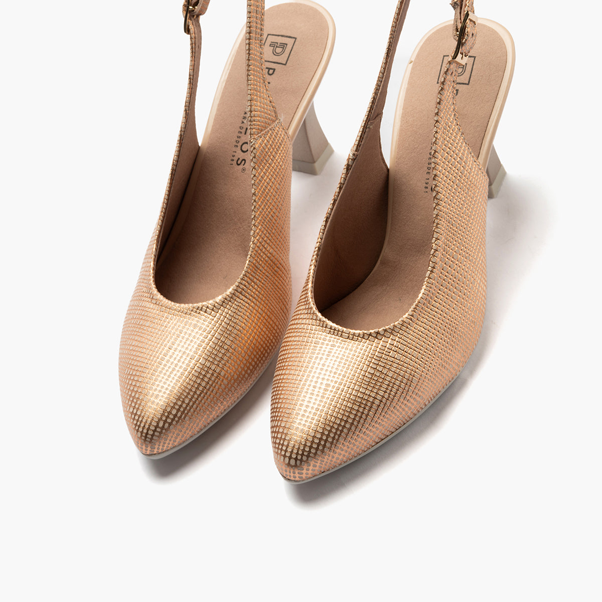Zapato destalonado con tacón alto y punta fina Nude