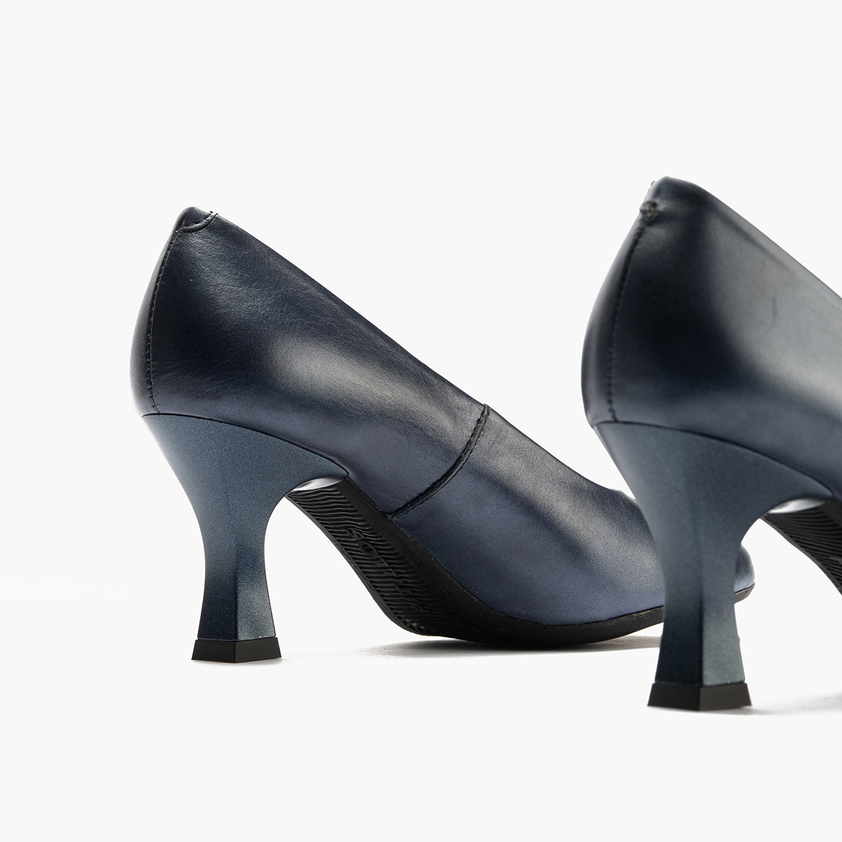 Zapato de salón con tacón alto y punta fina Marino