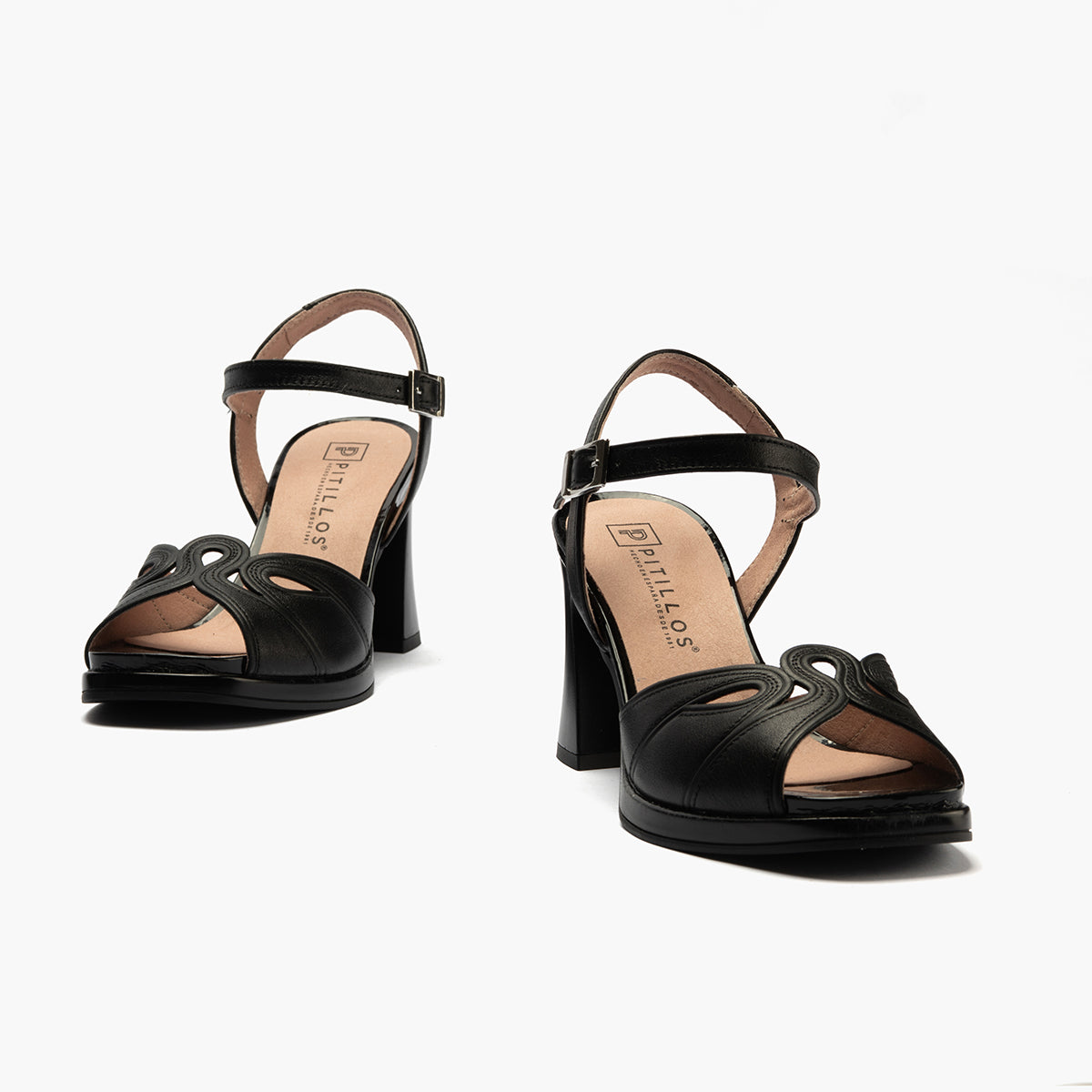 Sandalia con tacón alto, pulsera y detalles metalizados Negro