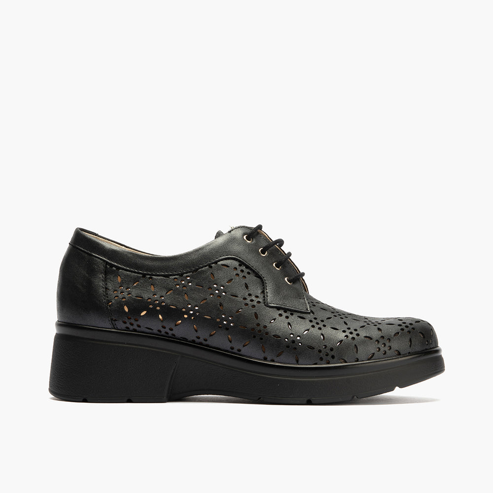 Blucher con cordones, cuña y piel fantasía Negro
