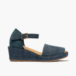 Sandalia de rafia con cuña baja y pulsera Marino