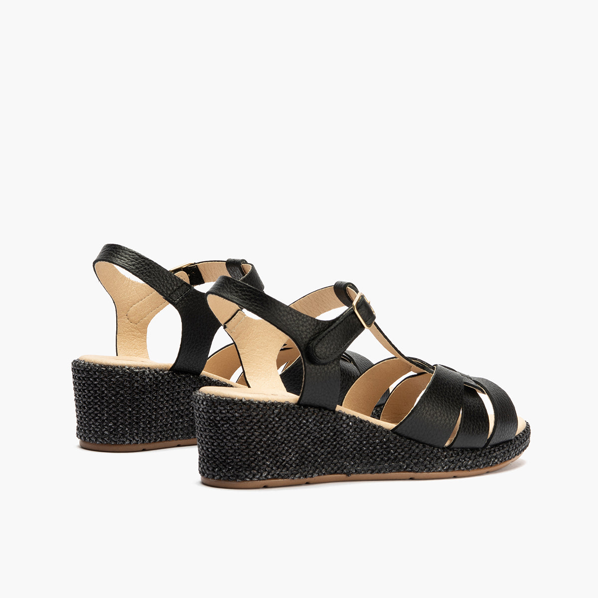 Sandalia estilo valenciana con cuña media y piel Negro