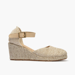 Sandalia estilo valenciana cuña alta con pulsera Natural