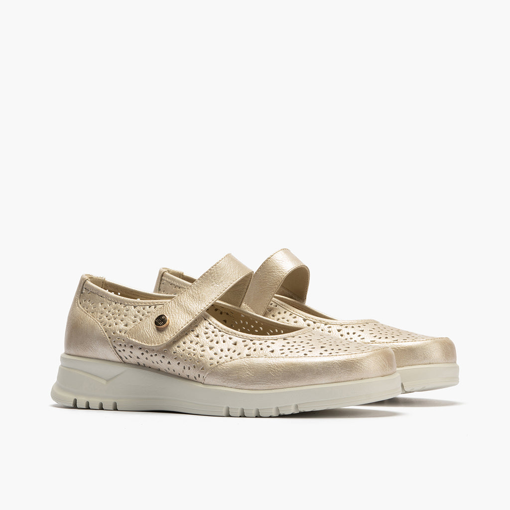 Zapato mercedes con velcro Oro
