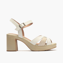 Zapato de salón con tacón plataforma y piel charol Glacial