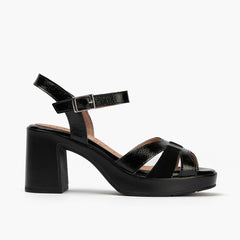 Zapato de salón con tacón plataforma y piel charol Negro