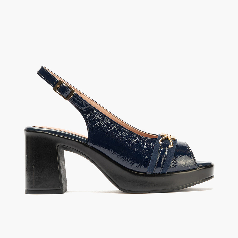 Zapato de salón con tacón plataforma y adorno Marino