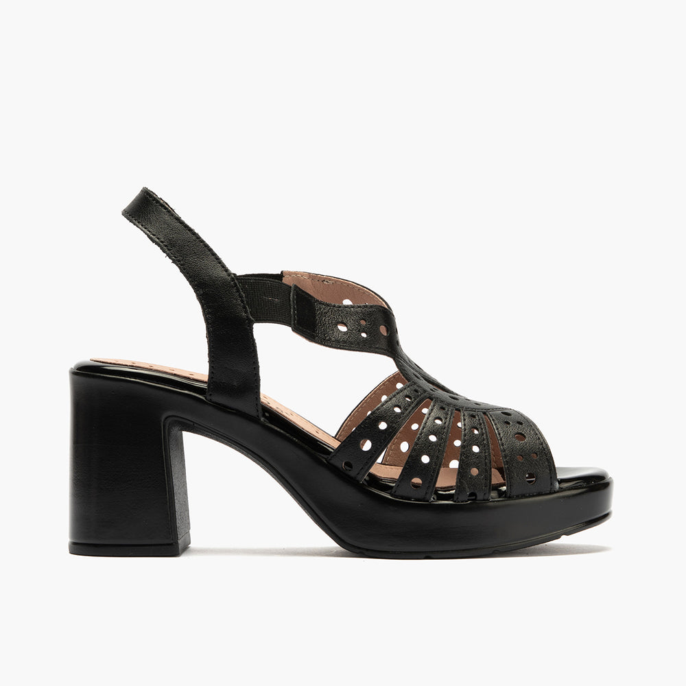 Zapato de salón con tacón plataforma y detalles metalizados Negro