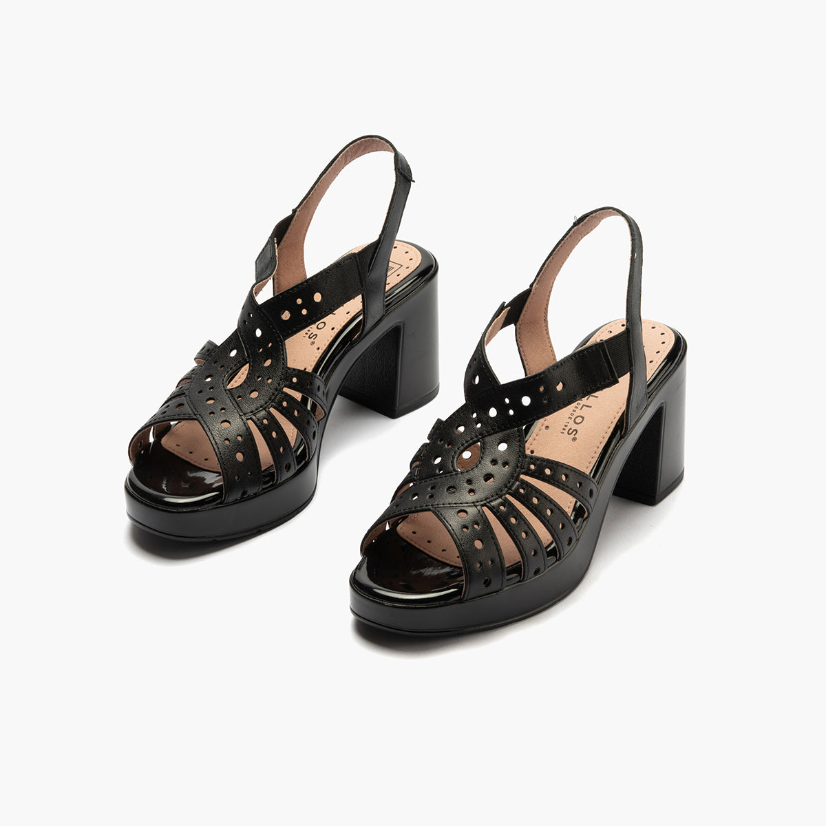 Zapato de salón con tacón plataforma y detalles metalizados Negro