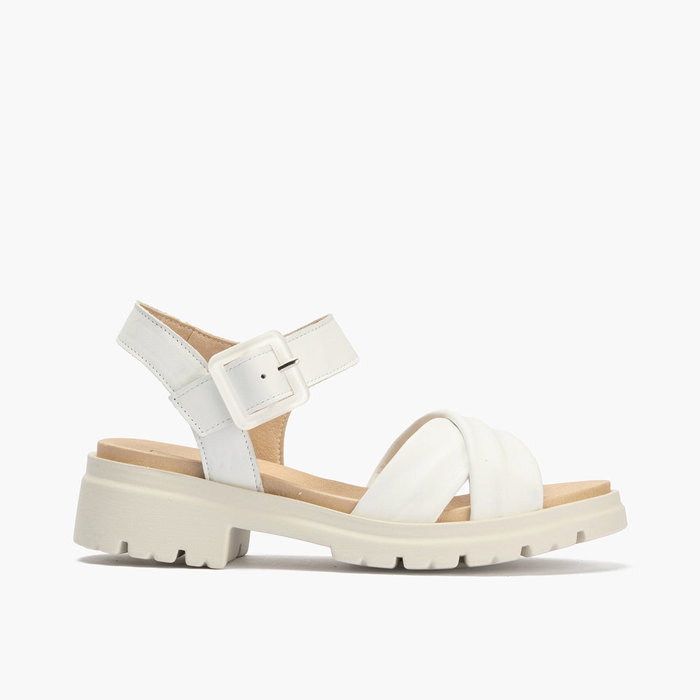 Sandalia en piel con tiras cruzadas Blanco