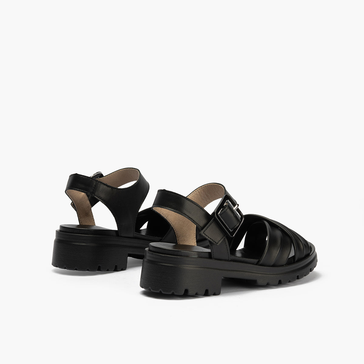 Sandalia en piel con tiras cruzadas Negro