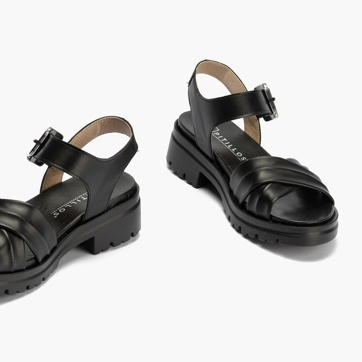 Sandalia en piel con tiras cruzadas Negro