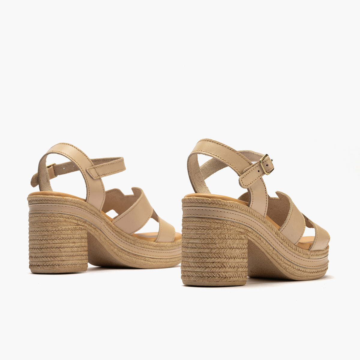 Sandalia con tacón alto en piel napa Crema